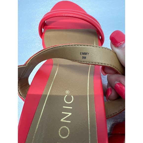 Vionic Emmy Red Leather Ankle Strap Wedge Sandals Women's Size 9 - Picture 5 of 5